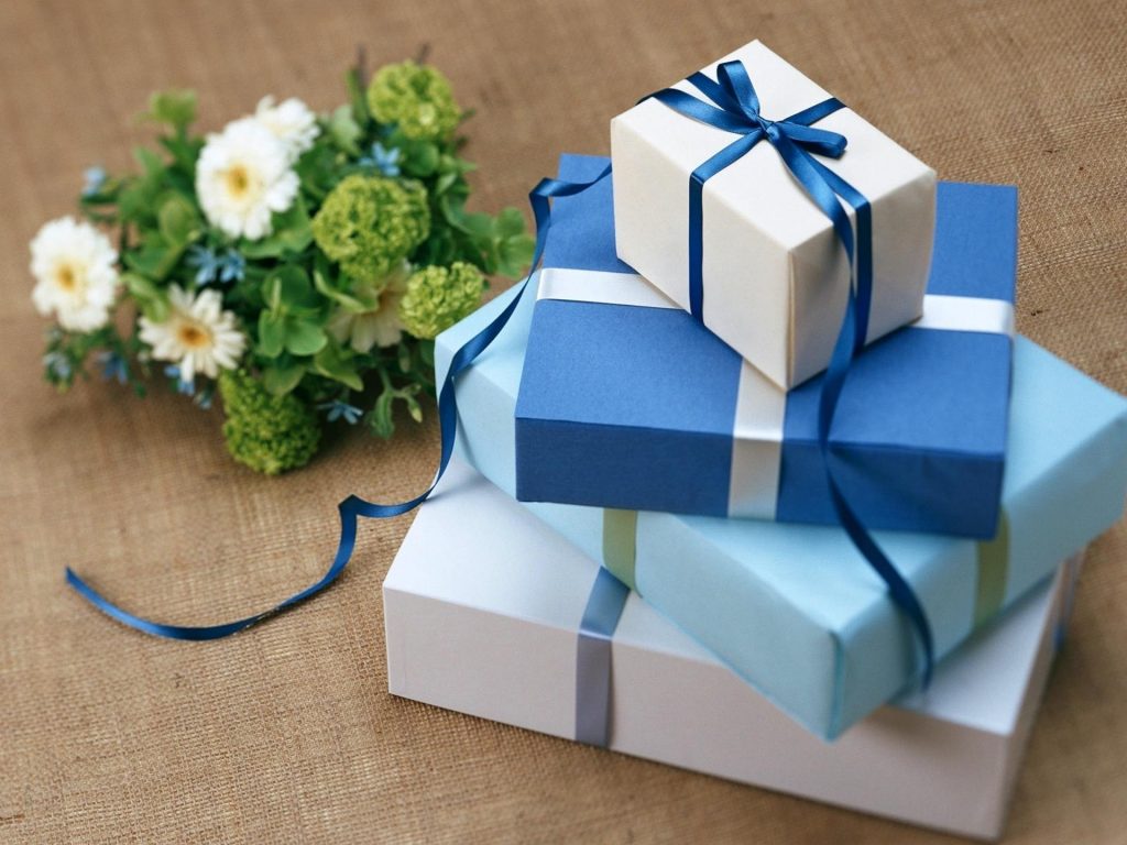 Anniversary birthday blue 264787 1024x768 1