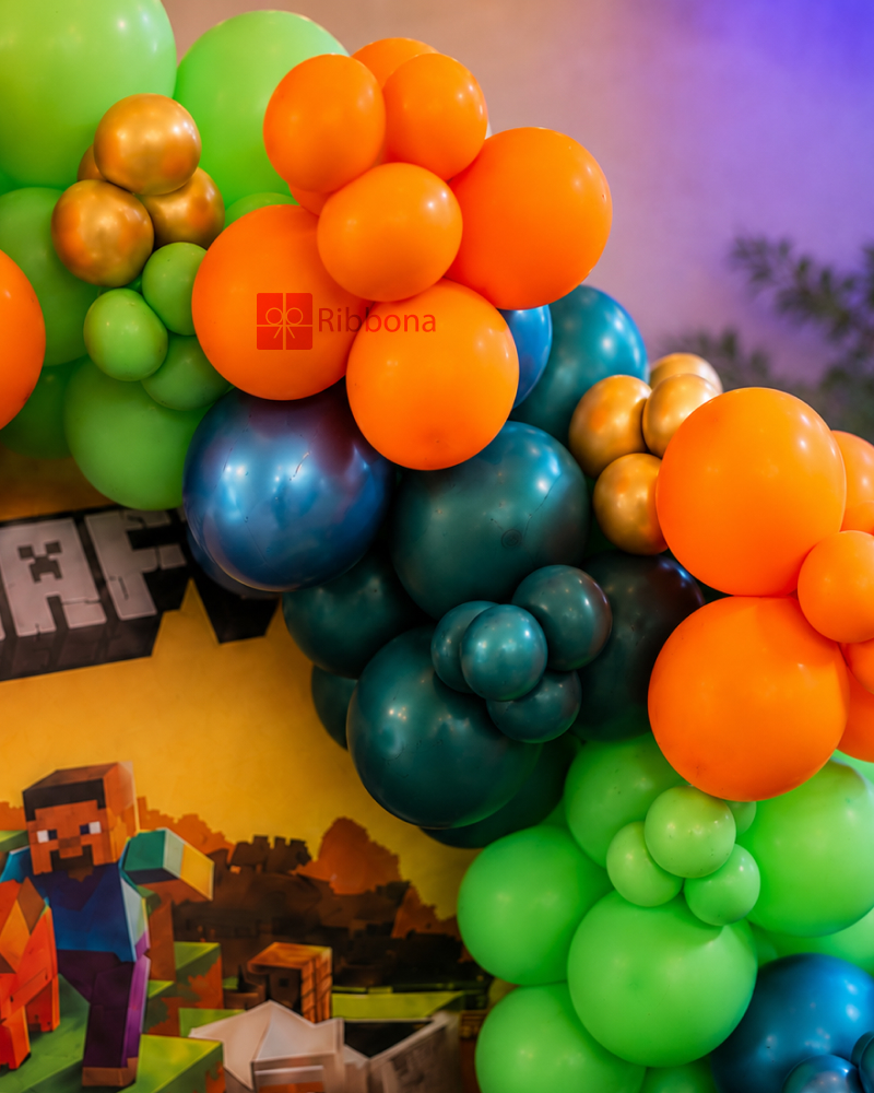 دکور تولد تم Minecraft Image 3